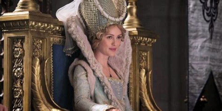 Maleficent: What Happened To Aurora's Mother