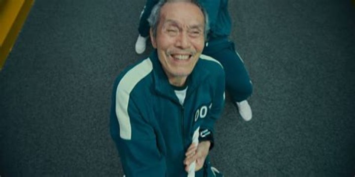 Squid Game: Every Clue To The Old Man Twist